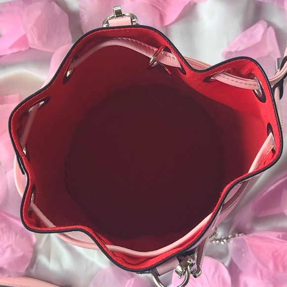 🚫SOLD! CHRISTIAN LOUBOUTIN MARIE JANE BUCKET BAG - Picture 4 of 15